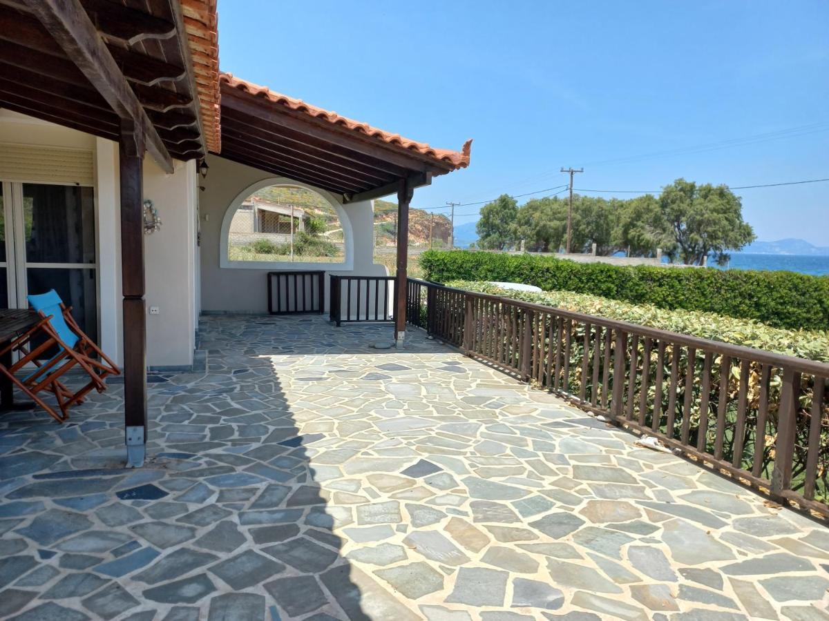 Villa Dimitra Mourteri Bagian luar foto