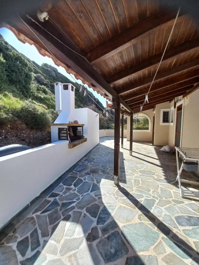 Villa Dimitra Mourteri Bagian luar foto